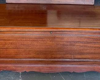 Vintage Lane Cedar Blanket Chest (Unlocked/No Key)