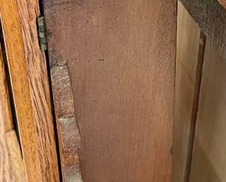 ANTIQUE KITCHEN MANTLE CLOCK