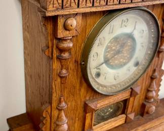 ORNATE ANTIQUE Wm. L. GILBERT MANTLE CLOCK