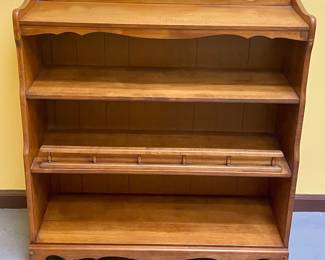 VINTAGE SHELF/HUTCH