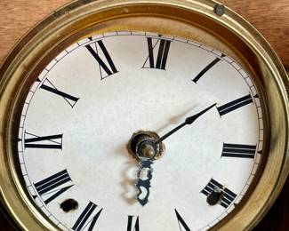 ANTIQUE THE INGRAHAM CO. KITCHEN MANTLE CLOCK