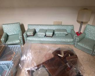 Dollhouse furniture
