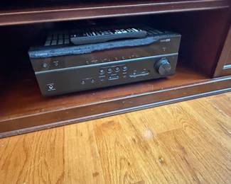 Yamaha RX-V365 AV Receiver
