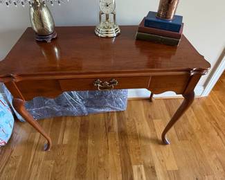Queen Anne Style Flip-Top Console Table with Inserts