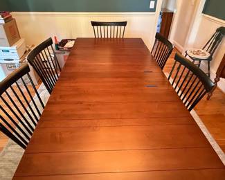 Ethan Allen Farmhouse Style Dining Table with Spindle Chairs