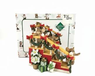 Charming Tails One Step Closer To Christmas Figurine