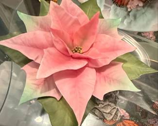 Boehm Pink Poinsettia Porcelain Sculpture FP second image
