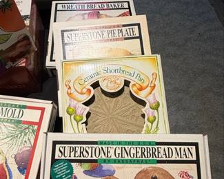 Vintage Sassafras Superstone Holiday Baking Molds