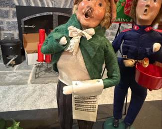 Byers Choice Caroler Figure Man with Green Coat and Sheet Music
