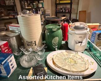 Assorted Kitchen Items