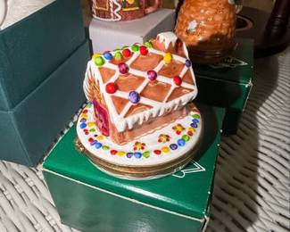 Artoria Limoges Gingerbread House Trinket Box with Gingerbread Man Interior