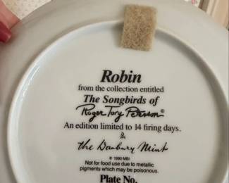 Danbury Mint Roger Tory Peterson Robin Plate second image