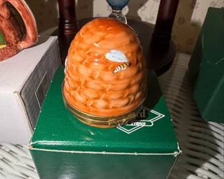 Rochard Limoges Beehive Trinket Box with Bee and Floral Motif