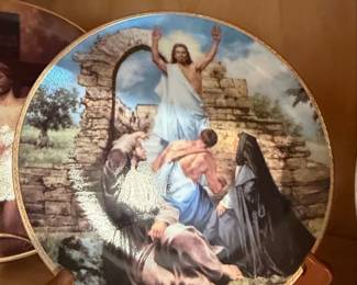 The Resurrection Collector Plate by Lou Marchetti