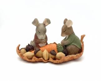 Charming Tails Giving Thanks Figurine by Fitz Floyd