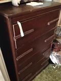 chest of drawers