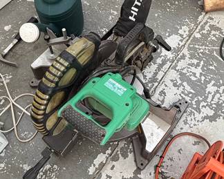 Hitachi C12FCH 12-Inch Compound Miter Saw