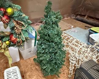 Pre-lit Artificial Christmas Tree