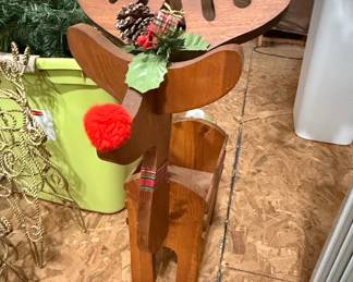 Vintage Wooden Reindeer Planter/Basket