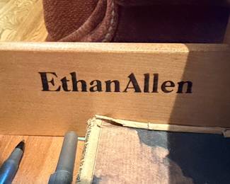 Ethan Allen Country French Lamp Table
