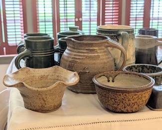 Assorted pottery bowls & pitchers