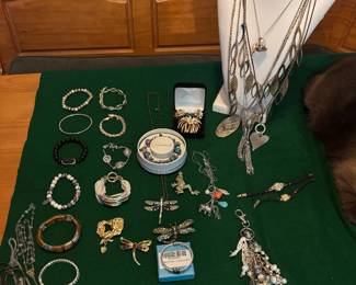 Ladies Jewelry