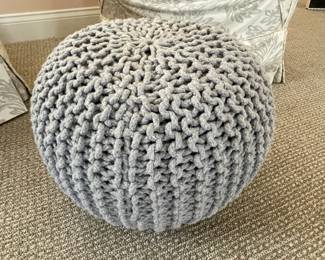 pouf