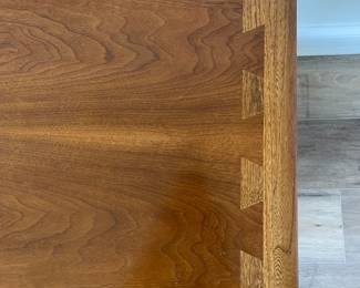 detail Lane side table