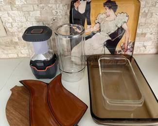 assorted kitchen items