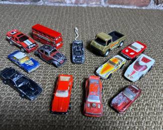 075 vintagediecastcarsandvehiclesassor