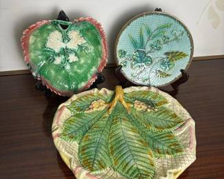 004 majolicastyleleafandbotanicalmotif