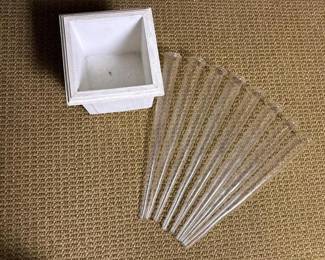 077 glasslaboratorytesttubeswithwhitew