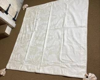 065 vintagecreamjacquardthrowblanketwit