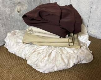 071 assortedfabricandbedskirtslot