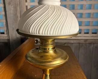 030 abcorochesterbrasselectrictablelamp