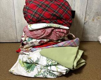 070 mysteryassortedlinensandfabriclot