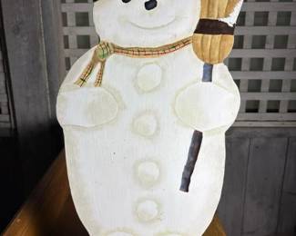 220 folkartsnowmanpaintedwoodfigurewit
