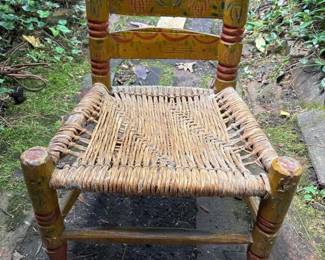 008 paintedfolkartchildschairwithwove