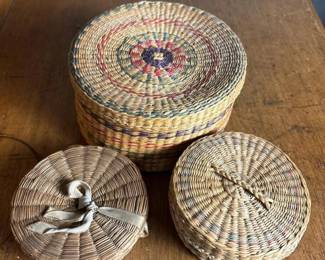 198 wovenliddedbasketsinfolkartstyle