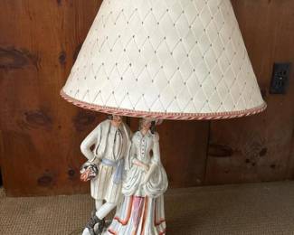 248 figuralporcelaintablelampwithwoven