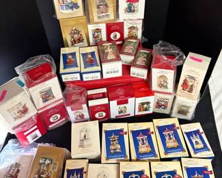 Christmas Window Jewelry Box Hallmark Keepsake Ornaments