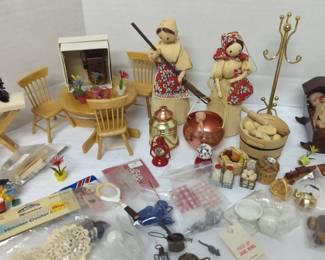 Dollhouse and Collectible Miniatures