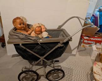 Thayer Pram with Dolls