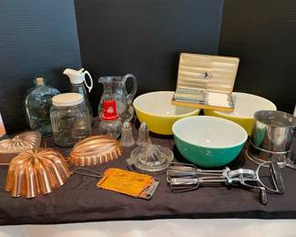 Vintage Kitchen Pyrex Mixing Bowls, Shuredge Knives, Sifter, More