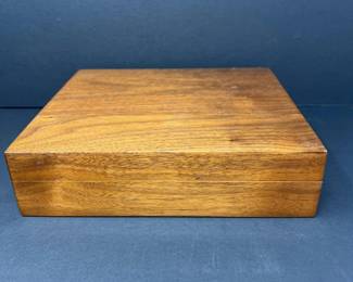Claris 1996 Engraved Cedar-Lined Humidor Box