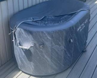 Arctic Ice Saluspa Inflatable Spa Cold Plunge Tub