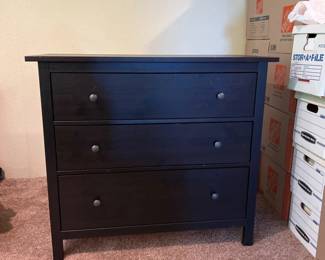 Black Wood 3-Drawer Dresser