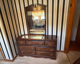 DRESSER WITH MIRROR