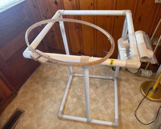 QUILTING FRAME