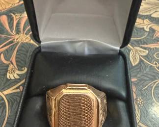 Gold ring